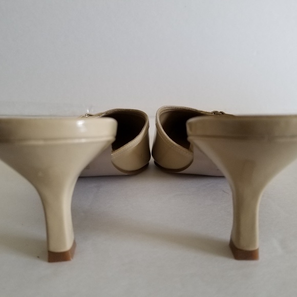 Like new WILD DIVA Tan color size 10 shoes - Picture 8 of 8